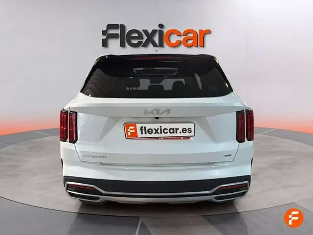 Usado Kia Sorento 193 CV (141 kW) 2023 Blanco SUV