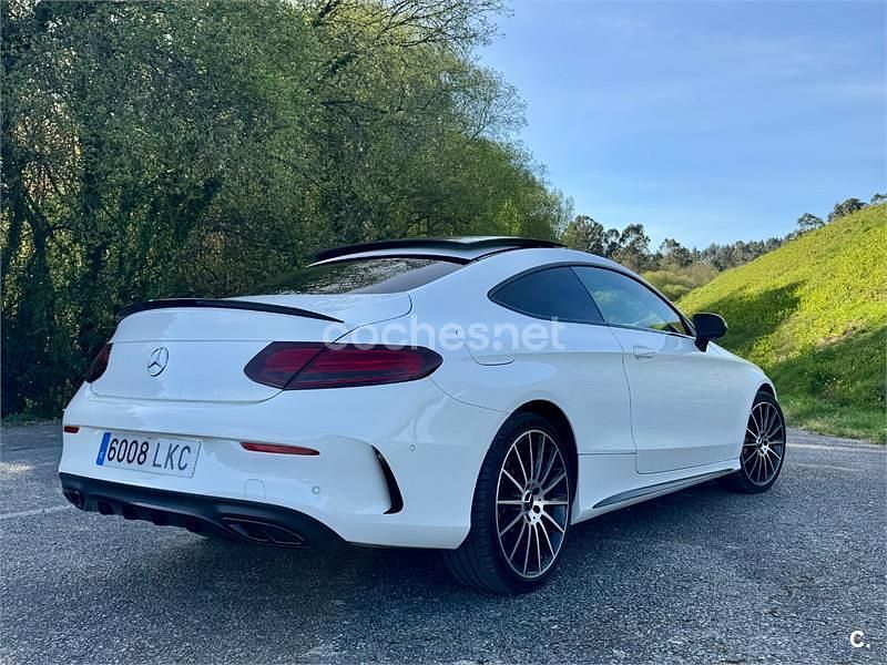 Usado Mercedes C250 AMG line 204 CV (150 kW) 2016 Blanco Coupe