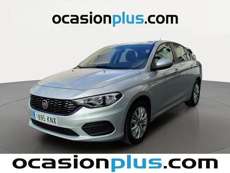 Usado Fiat Tipo Easy 95 CV (69 kW) 2018 Gris Berlina