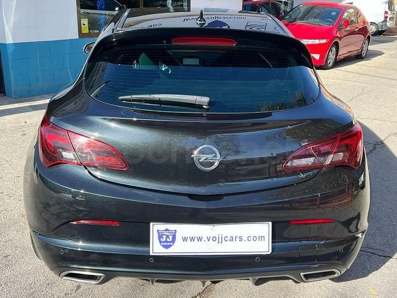 Usado Opel Astra GTC OPC 280 CV (205 kW) 2011 Negro Berlina