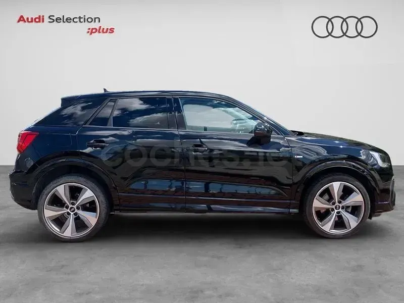 Usado Audi Q2 Comfort 150 CV (110 kW) 2022 Negro SUV