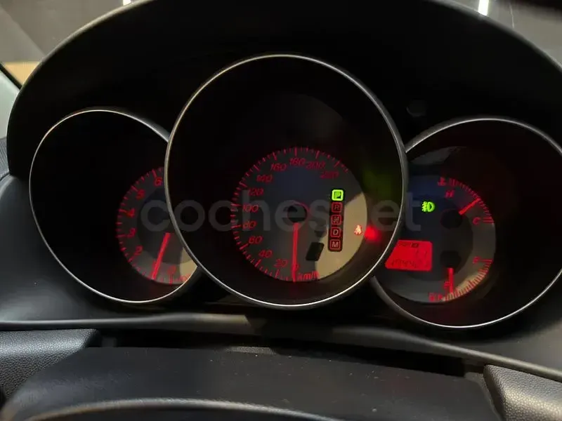 Usado Mazda 3 Active 105 CV (77 kW) 2008 Gris / plata Berlina