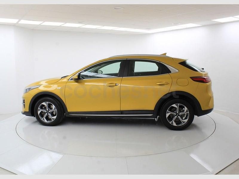 Usado Kia XCeed 120 CV (88 kW) 2021 Amarillo SUV