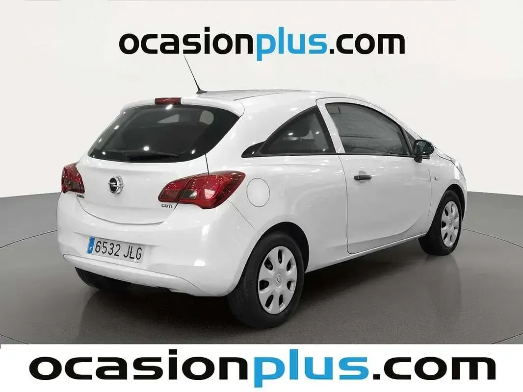 Usado Opel Corsa Expression 75 CV (55 kW) 2016 Blanco Utilitario