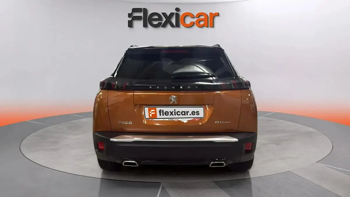 Usado Peugeot 2008 GT-line 131 CV (96 kW) 2020 Naranja SUV