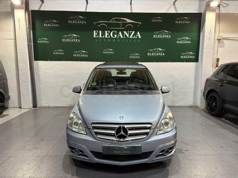 Usado Mercedes B180 Sport Edition 109 CV (80 kW) 2011 Azul Monovolumen