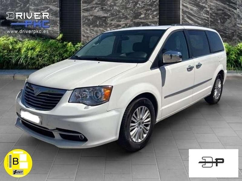 Blanco Usado 2012 Lancia Voyager Gold Monovolumen | 11.900 € (Caro) - Imagen 1/4