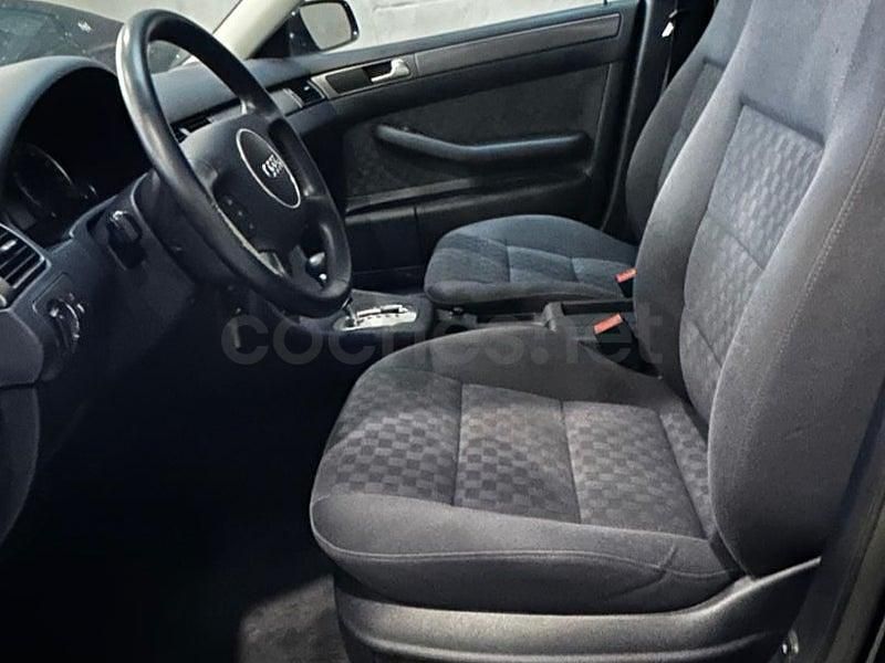 Usado Audi A6 180 CV (132 kW) 2004 Negro Berlina