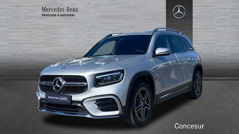 Gris Nuevo 2025 Mercedes GLB200 SUV | 48.500 € (Un poco caro) - Imagen 1/4