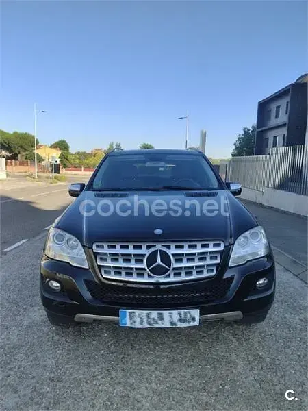 Usado Mercedes ML300 204 CV (150 kW) 2010 Negro SUV