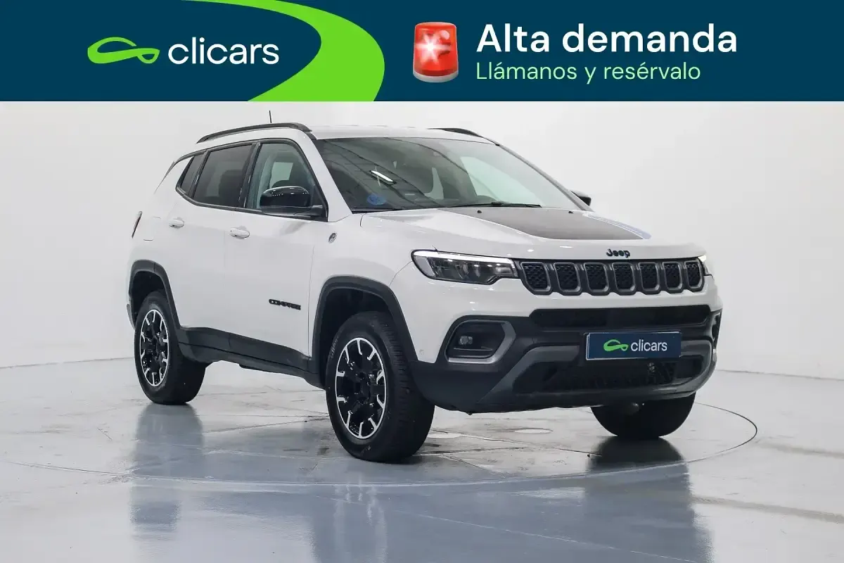 Usado Jeep Compass Trailhawk 240 CV (176 kW) 2024 Blanco SUV