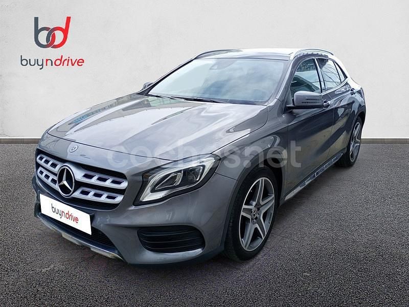 Usado Mercedes GLA200 150 CV (110 kW) 2020 Gris / plata SUV