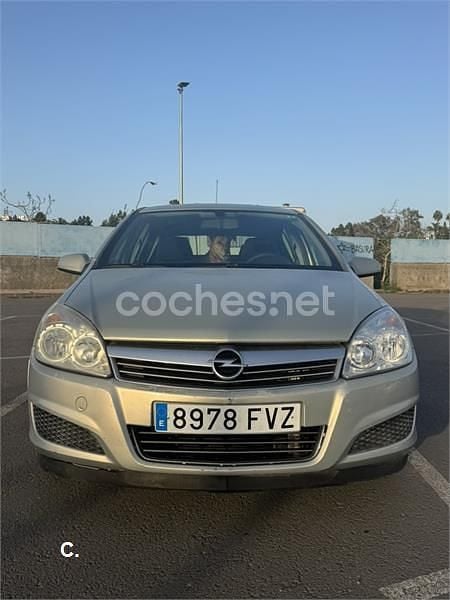 Usado Opel Astra Enjoy 115 CV (84 kW) 2007 Beige Berlina