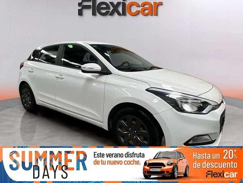 Blanco Usado 2017 Hyundai i20 Active Berlina | 9490 € (Buen precio) - Imagen 1/4
