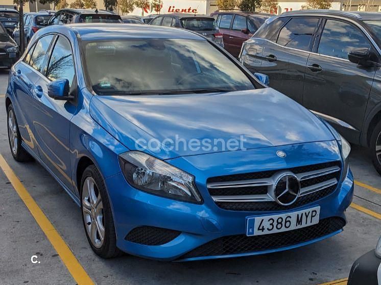 Azul Usado 2013 Mercedes A180 Monovolumen | 19.000 € (Caro) - Imagen 1/1