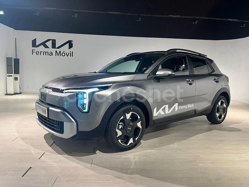 Nuevo Kia Stonic 115 CV (84 kW) 2025 Gris / plata SUV