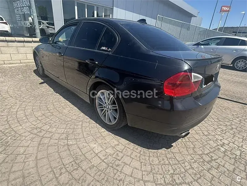 Usado BMW 320 177 CV (130 kW) 2008 Negro Berlina