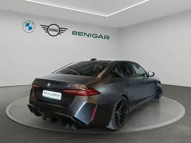Usado BMW M5 Comfort Edition 727 CV (534 kW) 2025 Gris Berlina