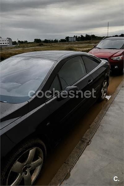 Usado Peugeot 407 Coupe 136 CV (100 kW) 2009 Negro Coupe