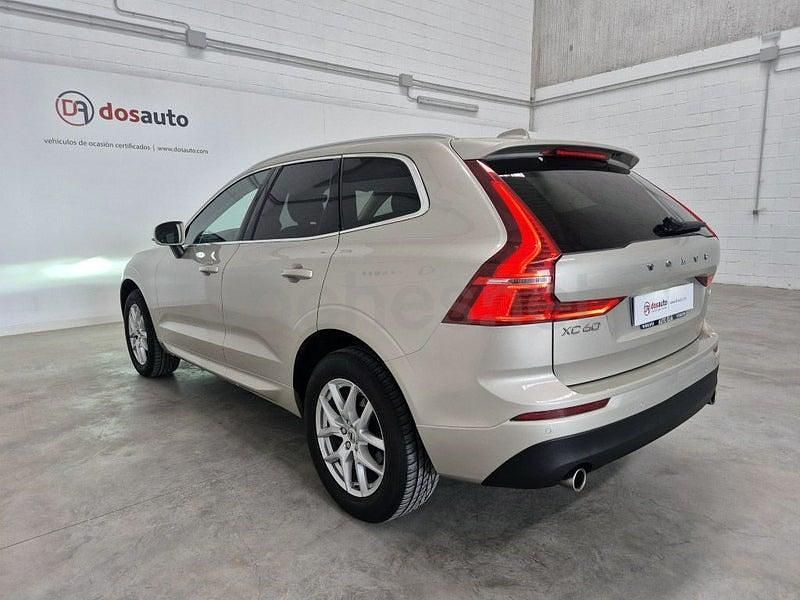Usado Volvo XC60 Business Edition 150 CV (110 kW) 2019 Gris / plata SUV
