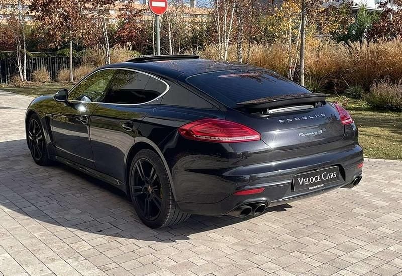 Usado Porsche Panamera 420 CV (308 kW) 2015 Negro Utilitario