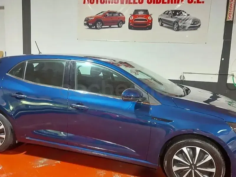 Usado Renault Mégane Business 95 CV (69 kW) 2018 Azul Berlina