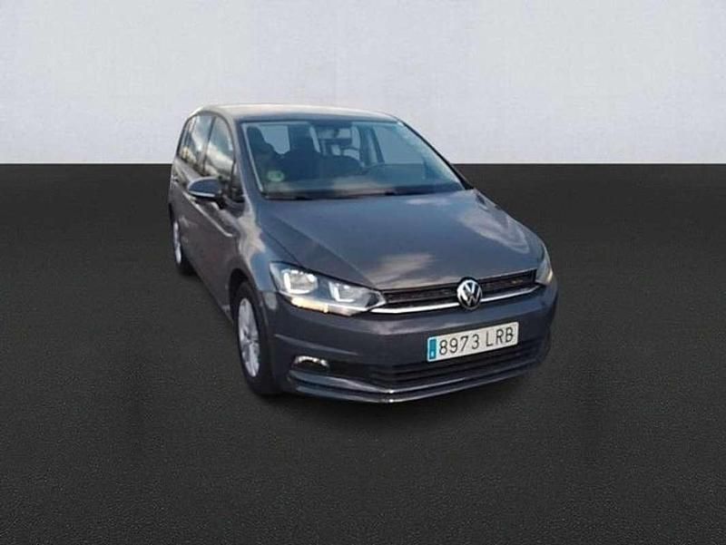 Usado VW Touran Edition 122 CV (89 kW) 2021 Gris Monovolumen