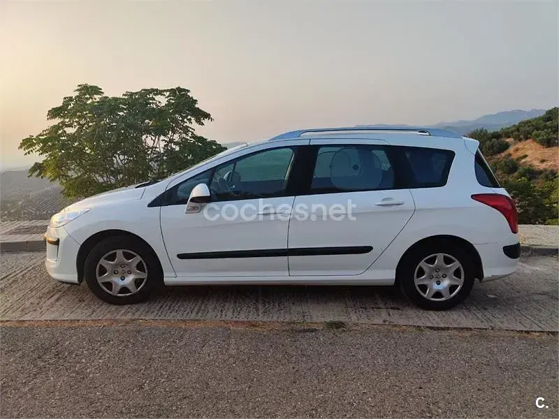 Usado Peugeot 308 SW 90 CV (66 kW) 2009 Blanco Familiar