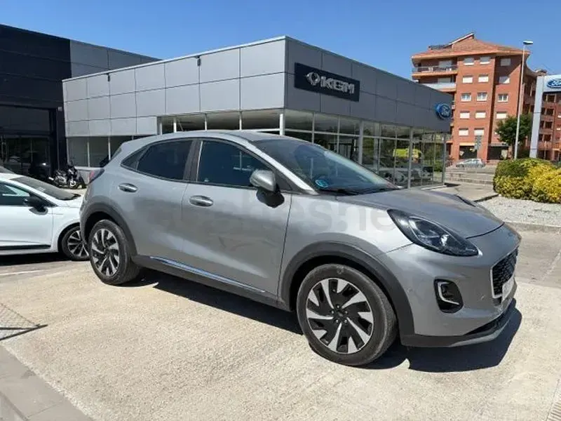 Usado Ford Puma Titanium 125 CV (91 kW) 2024 Gris / plata SUV