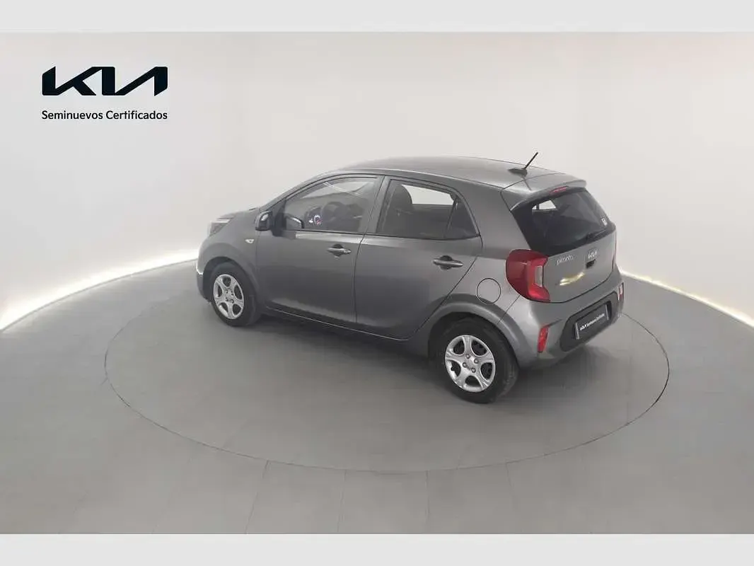 Usado Kia Picanto 67 CV (49 kW) 2023 Gris Utilitario