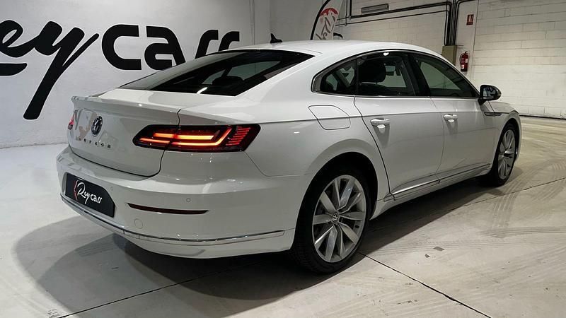 Usado VW Arteon Elegance 150 CV (110 kW) 2020 Blanco Coupe