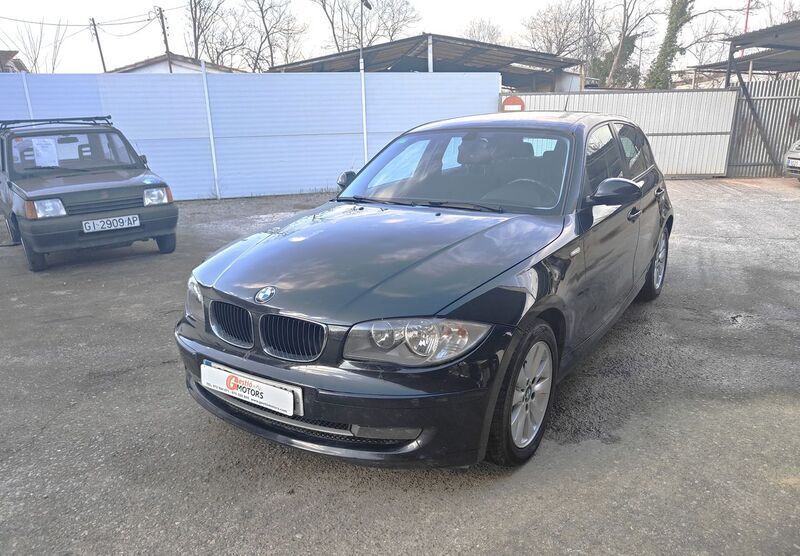 Negro Usado 2008 BMW 116 Utilitario | 7600 € (Un poco caro) - Imagen 1/4
