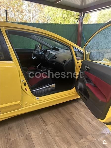 Usado Honda Civic Type R 200 CV (147 kW) 2004 Amarillo Berlina