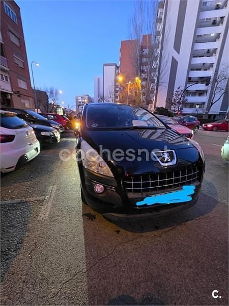 Usado Peugeot 3008 Premium 156 CV (114 kW) 2010 Negro Familiar