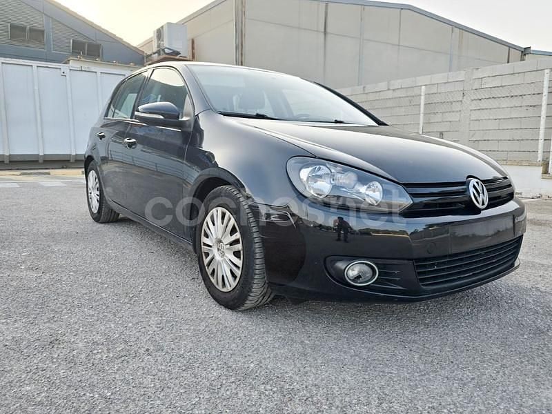 Usado VW Golf VI 105 CV (77 kW) 2011 Negro Utilitario