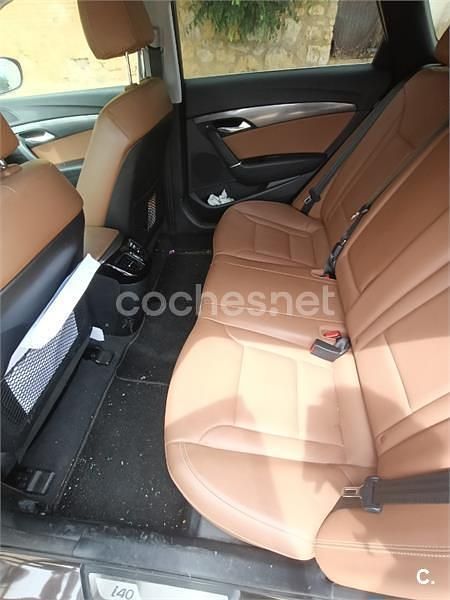 Usado Hyundai i40 Style 141 CV (103 kW) 2017 Marrón Familiar