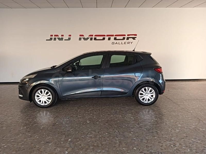 Usado Renault Clio IV Intens 85 CV (62 kW) 2019 Gris / plata Berlina