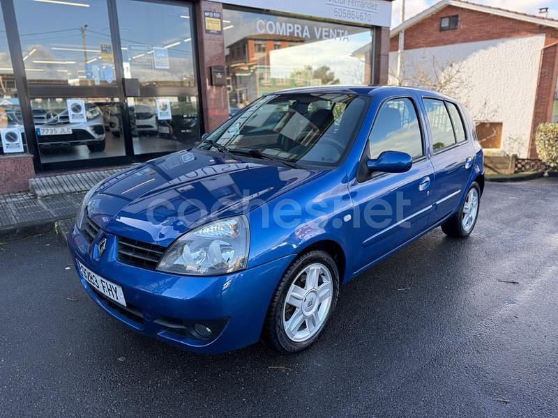Azul Usado 2006 Renault Clio II Authentique Berlina | 3800 € (Un poco caro) - Imagen 1/4
