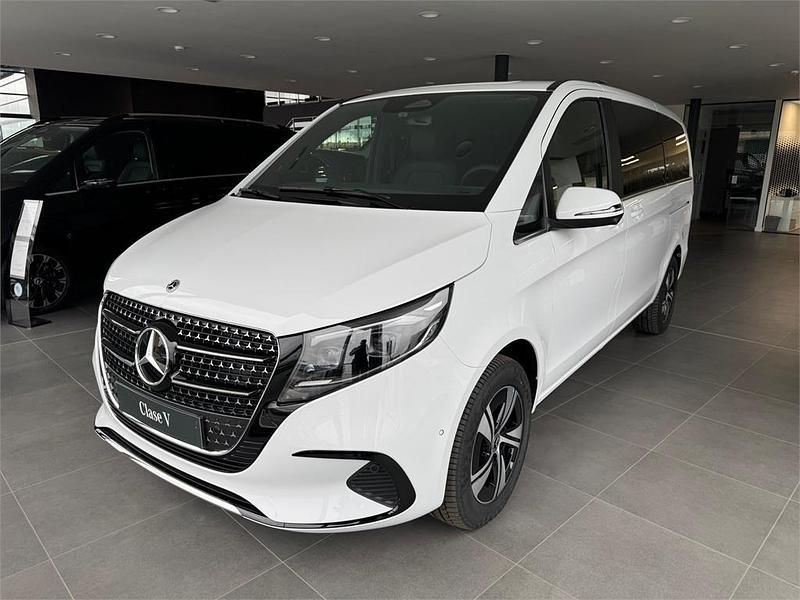 Nuevo Mercedes V220 Avantgarde 163 CV (119 kW) 2025 Blanco Monovolumen