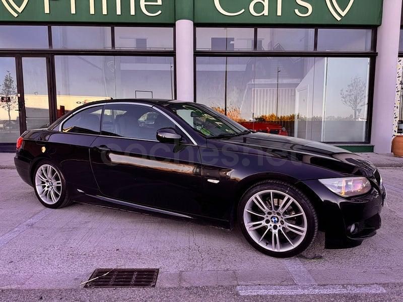 Usado BMW 320 Cabriolet 170 HP (125 kW) 2011 Preto Cabrios
