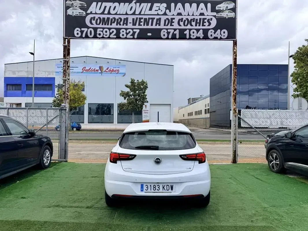 Usado Opel Astra Business 110 CV (80 kW) 2017 Utilitario