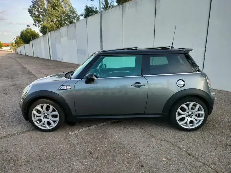 Usado Mini Cooper S 175 HP (128 kW) 2008 Cinzento Citadino