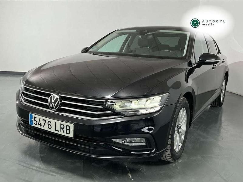 Usado VW Passat Business 122 CV (89 kW) 2022 Azul Familiar