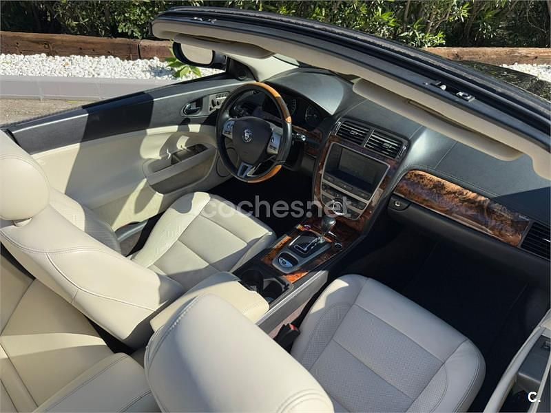 Usado Jaguar XK8 298 CV (219 kW) 2006 Negro Descapotable