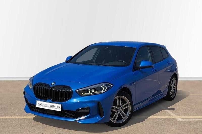 Azul Usado 2023 BMW 118 M Sport Utilitario | 27.890 € (Caro) - Imagen 1/4