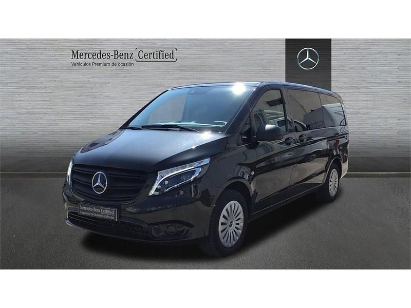 Gris Usado 2022 Mercedes Vito Van | 44.528 € (Caro) - Imagen 1/4