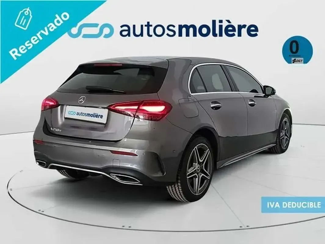 Usado Mercedes A250 218 CV (160 kW) 2023 Gris Utilitario