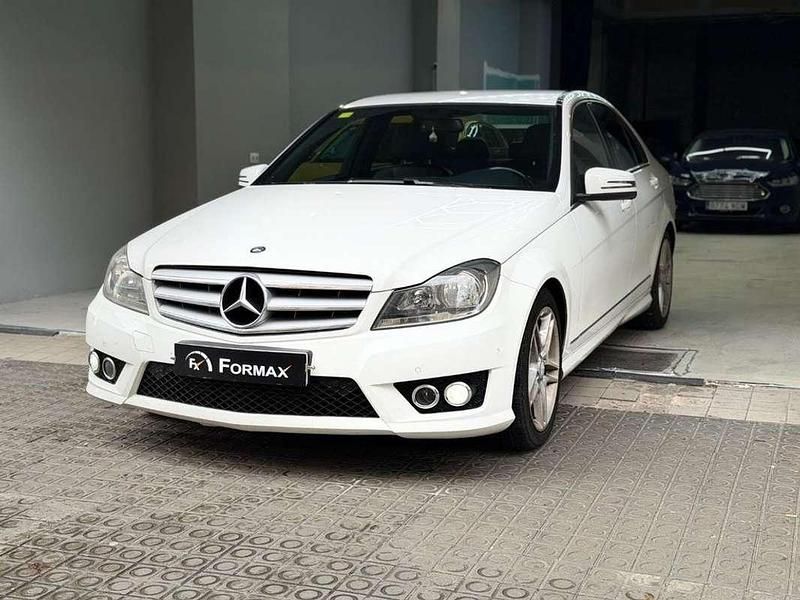 Usado Mercedes C220 Avantgarde 170 CV (125 kW) 2013 Blanco Berlina