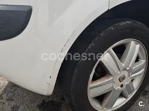 Usado Renault Mégane Authentique 85 CV (62 kW) 2008 Blanco Berlina