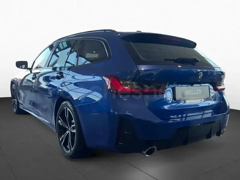 Usado BMW 330e Comfort Edition 292 CV (214 kW) 2023 Azul Familiar